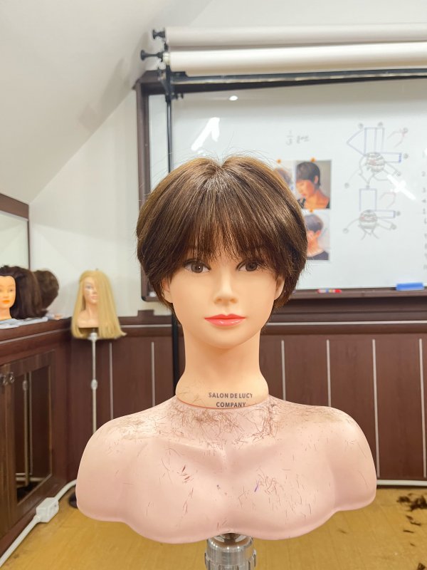 넘버원아카데미 살롱베이직 이성훈원장님:미용커플 넘버원아카데미 살롱베이직 이성훈원장님